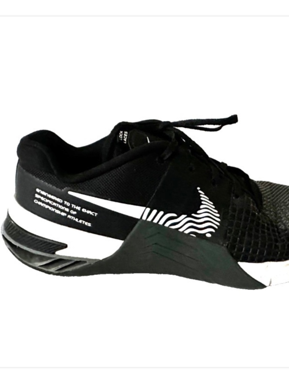 Nike METCON 8 Men s SZ 11 Black and Dark Smoke Gray Sneakers